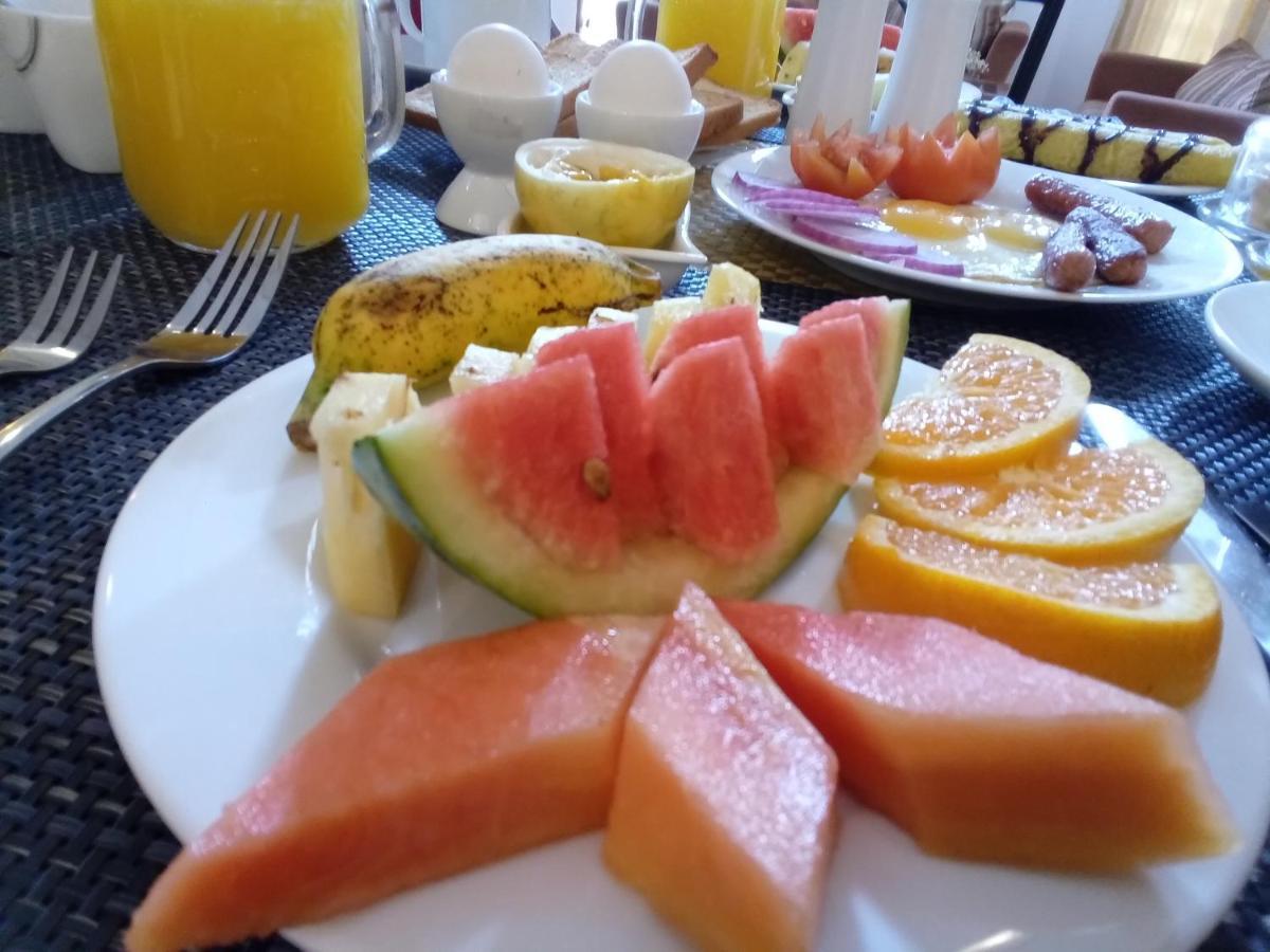 White House Ella Hotel Екстериор снимка