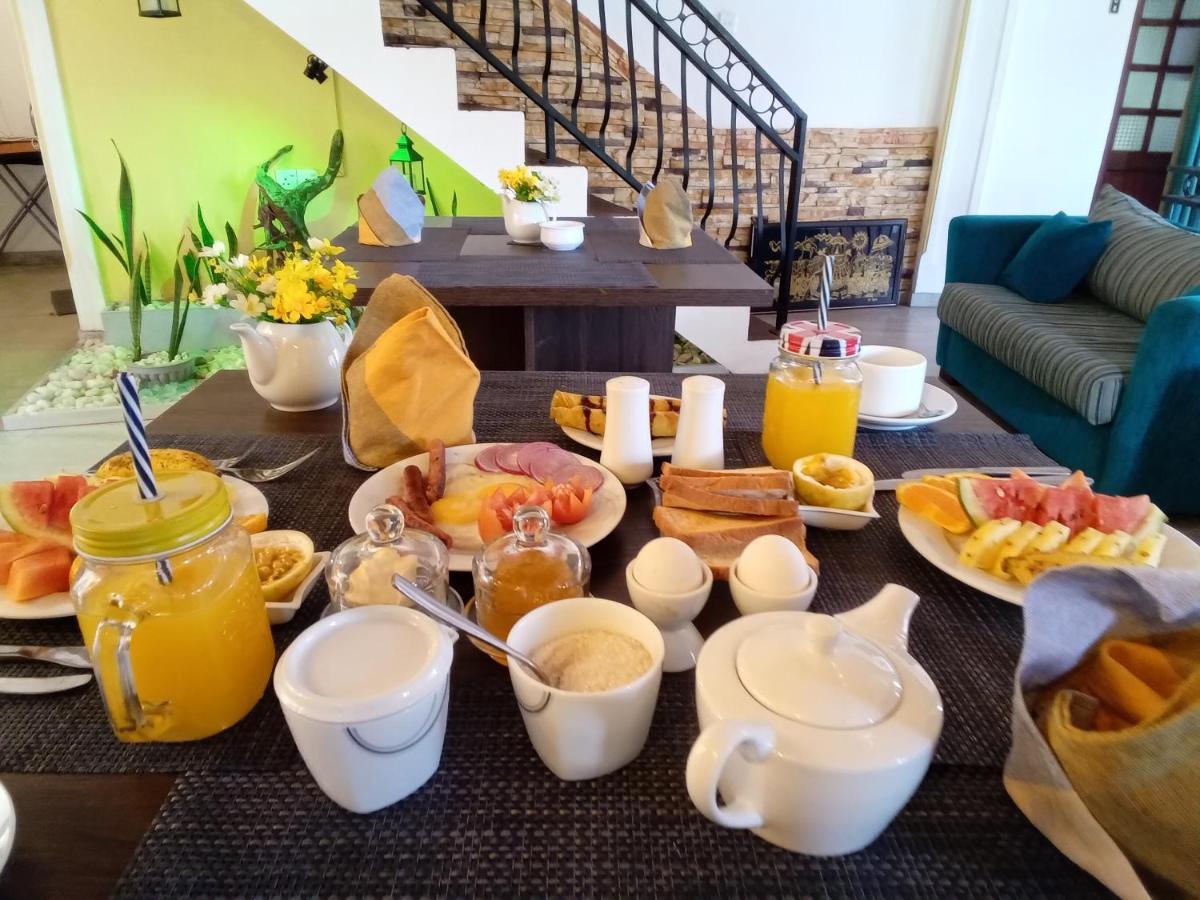 White House Ella Hotel Екстериор снимка