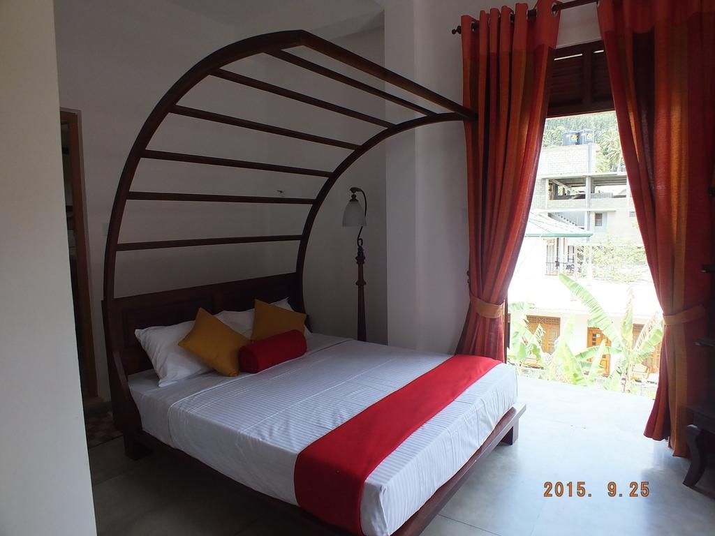White House Ella Hotel Стая снимка