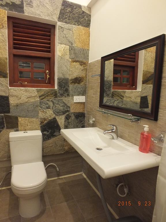 White House Ella Hotel Стая снимка