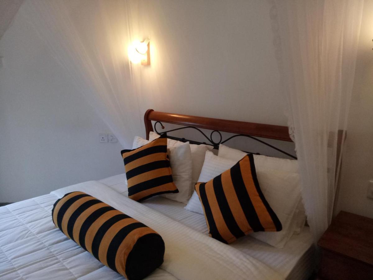 White House Ella Hotel Екстериор снимка