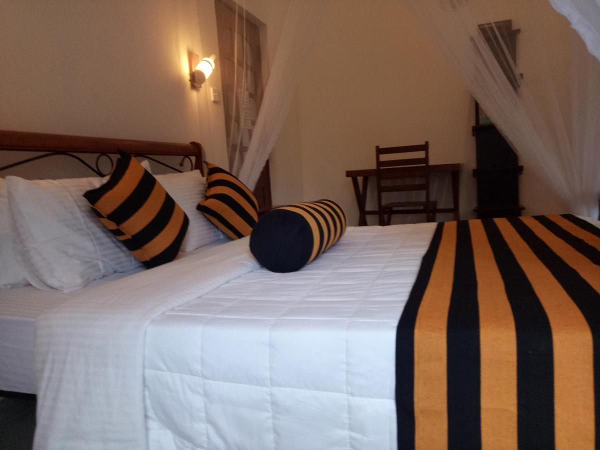 White House Ella Hotel Екстериор снимка