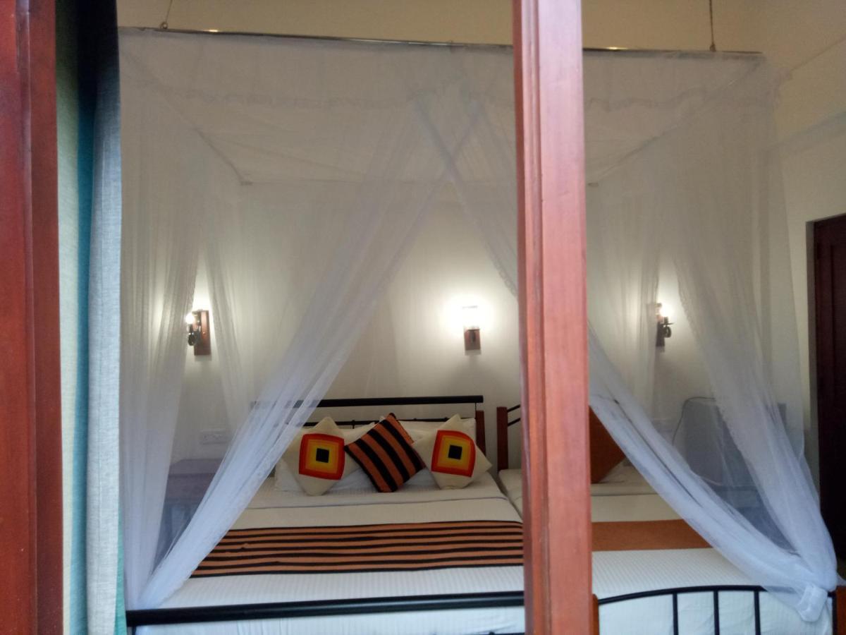 White House Ella Hotel Екстериор снимка